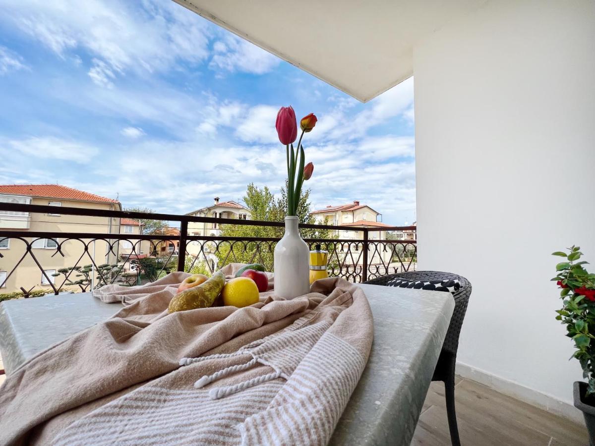 Apartments Valerian Novigrad Istria Dış mekan fotoğraf